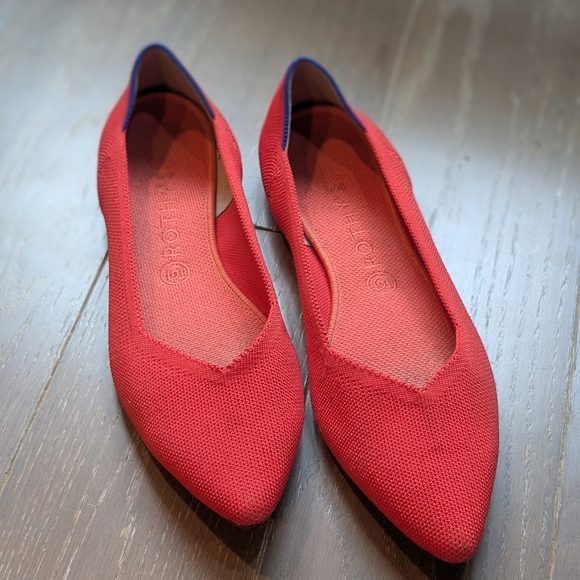 Women's Red Flats - Picture 2 of 4